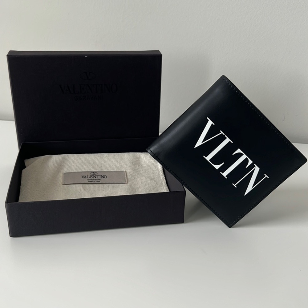 New - Valentino VLTN Wallet
